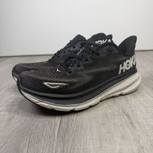 Hoka One One Clifton 9 Black White Running Shoes Women's Sz 9.5 B 1127896BWHT A